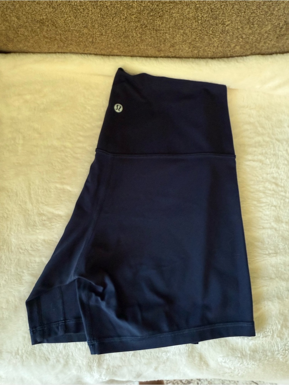 lululemon Women’s High-Rise Short 6inch Navy